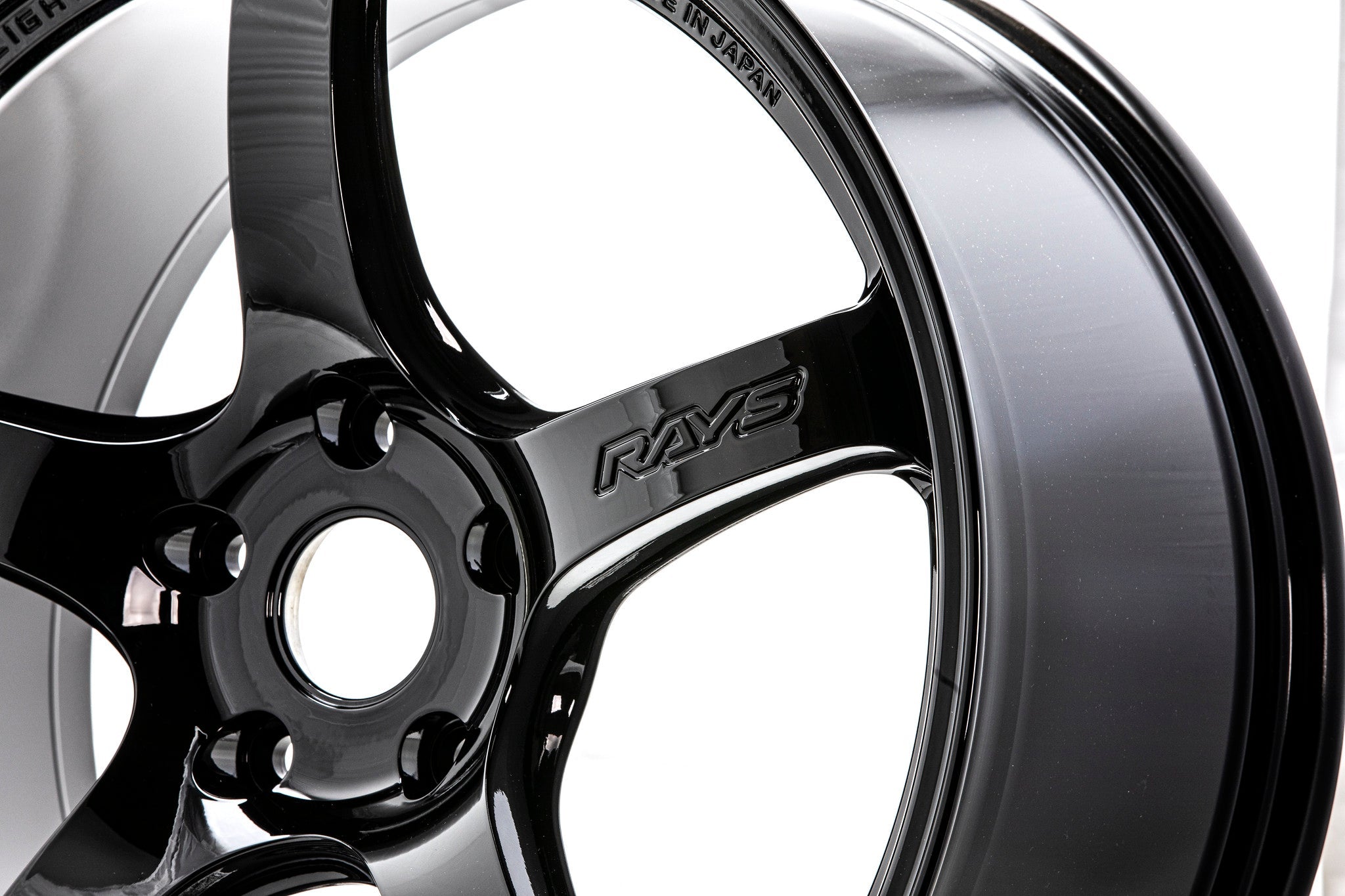 RAYS GRAMLIGHTS 57CR 18x9.5 +38 5x100