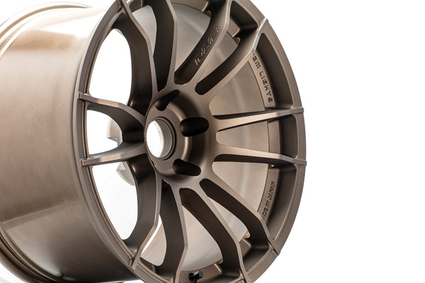 RAYS GRAMLIGHTS 57XR 17x9.0 +40 5-100