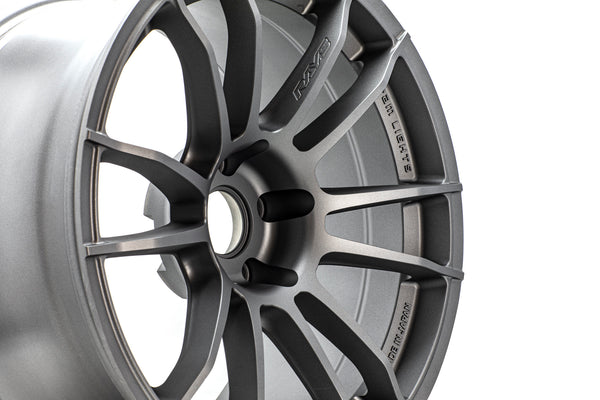 RAYS GRAMLIGHTS 57XR 17x9.0 +40 5-100