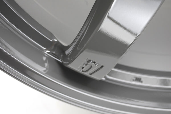 RAYS GRAMLIGHTS 57CR 17x9.0 +38 5x100
