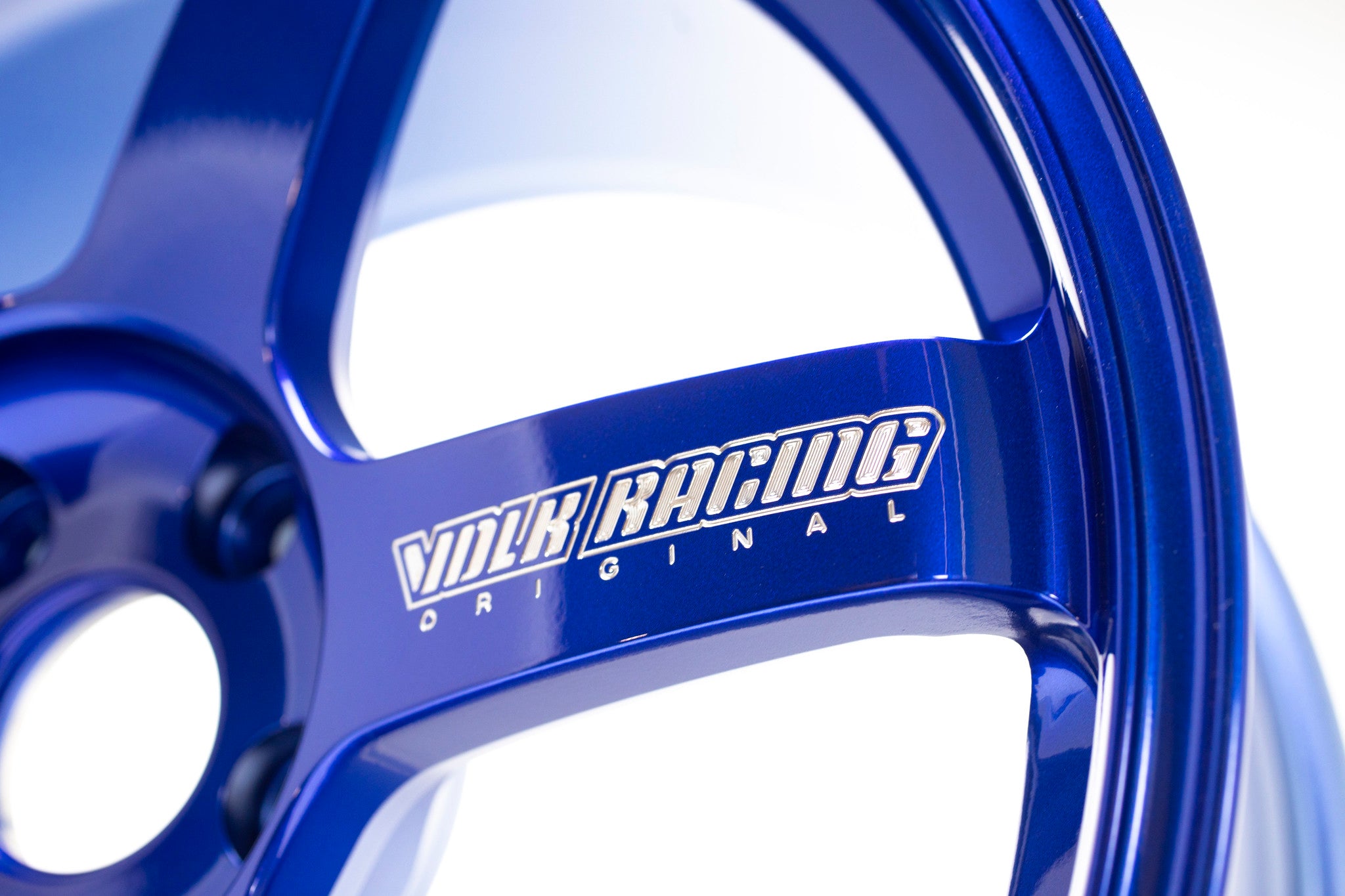 RAYS VOLK RACING TE37 SAGA S-PLUS 18x9.5 +43 5x100