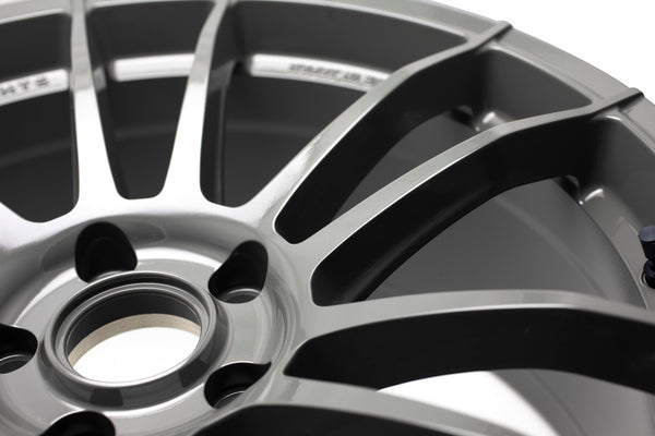 RAYS GRAMLIGHTS XR 18x9.5 +38 5x120 GLOSSY GRAY