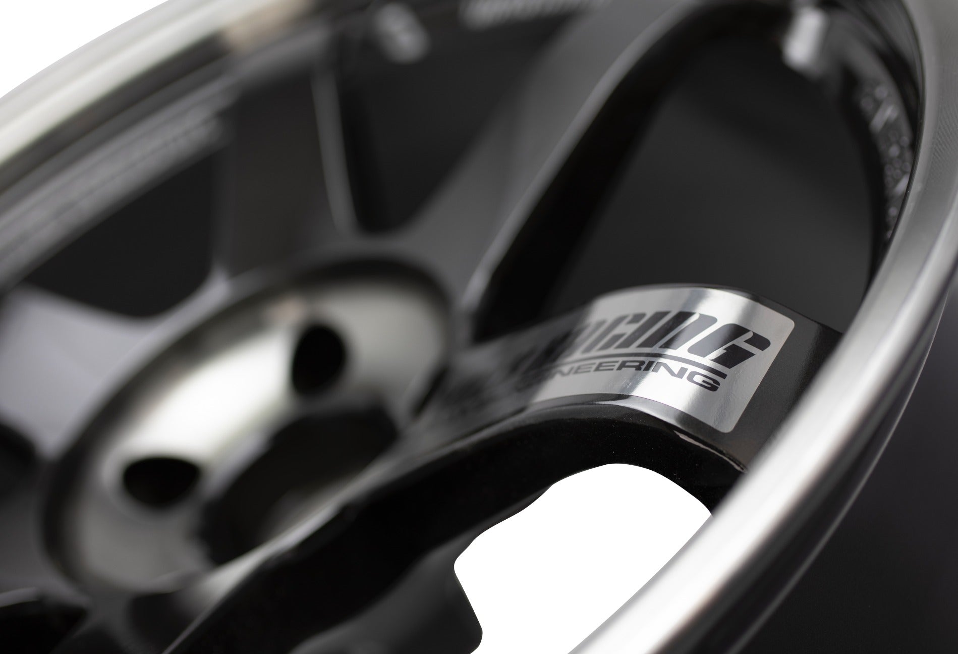RAYS VOLK RACING TE37SL 18x9.5 +38 5x120