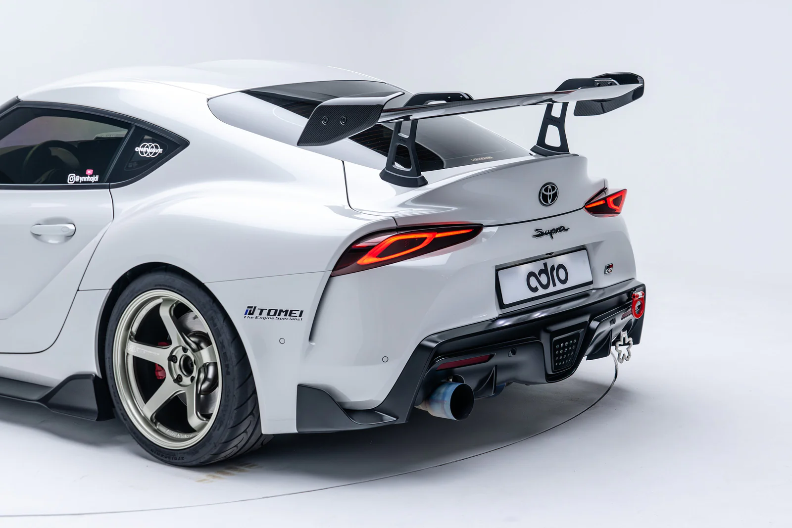 ADRO- TOYOTA SUPRA AT-R2 V2 UPRIGHT