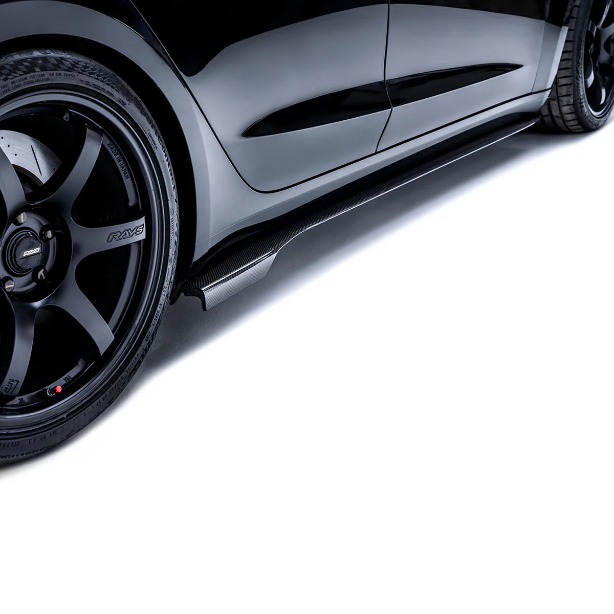 ADRO- TESLA MODEL 3 CARBON FIBER SIDE SKIRT V2